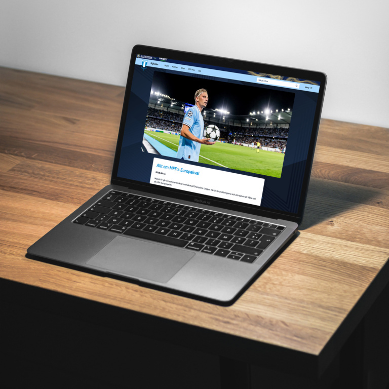 news on a laptop